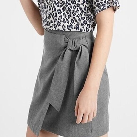 BANANA REPUBLIC Skirt Size 2 Flannel Faux Wrap Light Gray NWT A-Line Mini Preppy - Picture 1 of 16